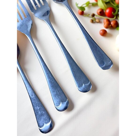 Vintage Gentry Stainless Steel Salad Forks — English Tip Pattern — Set of 4 — Sh - Picture 4 of 5